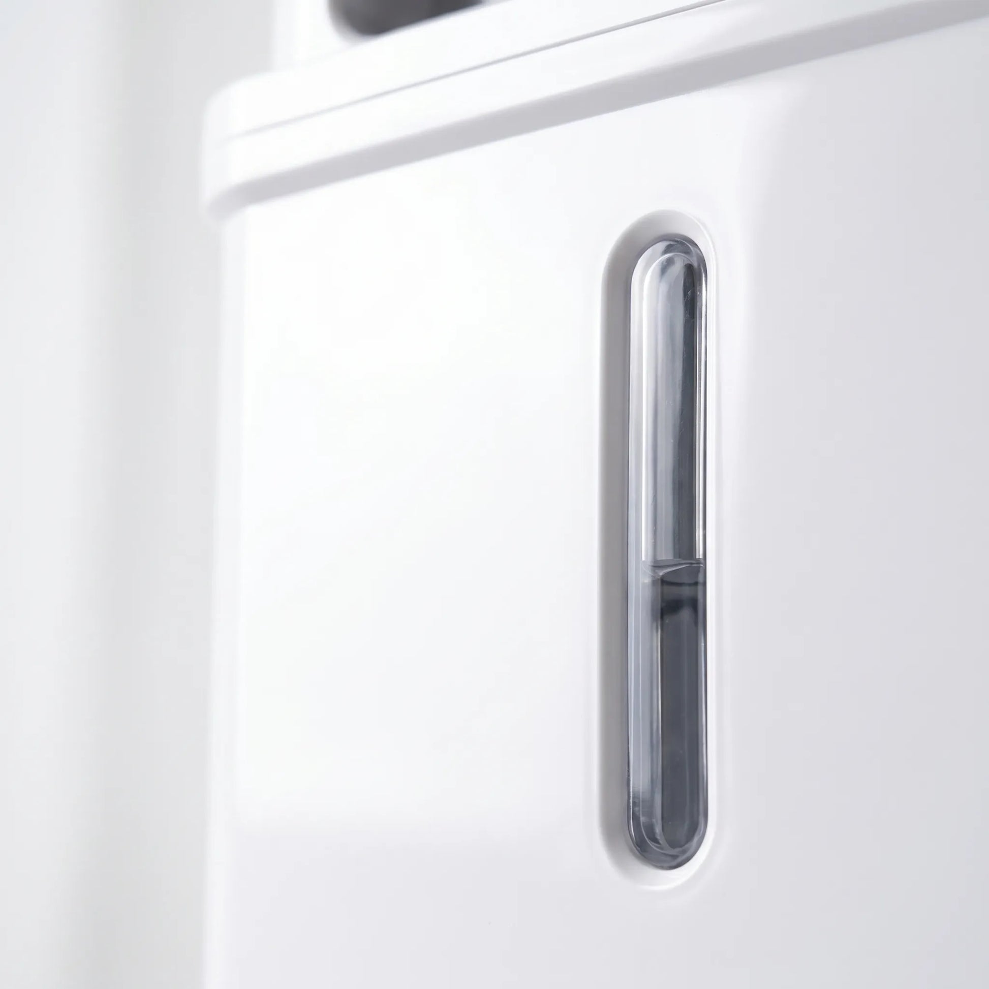 Portable Windowless Air Cooler for Living Spaces