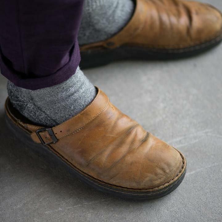 Men's Slippers with Comfort and Support - view 8